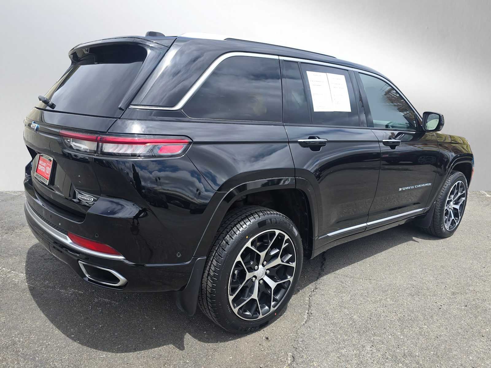 2022 Jeep Grand Cherokee 4xe Summit Reserve