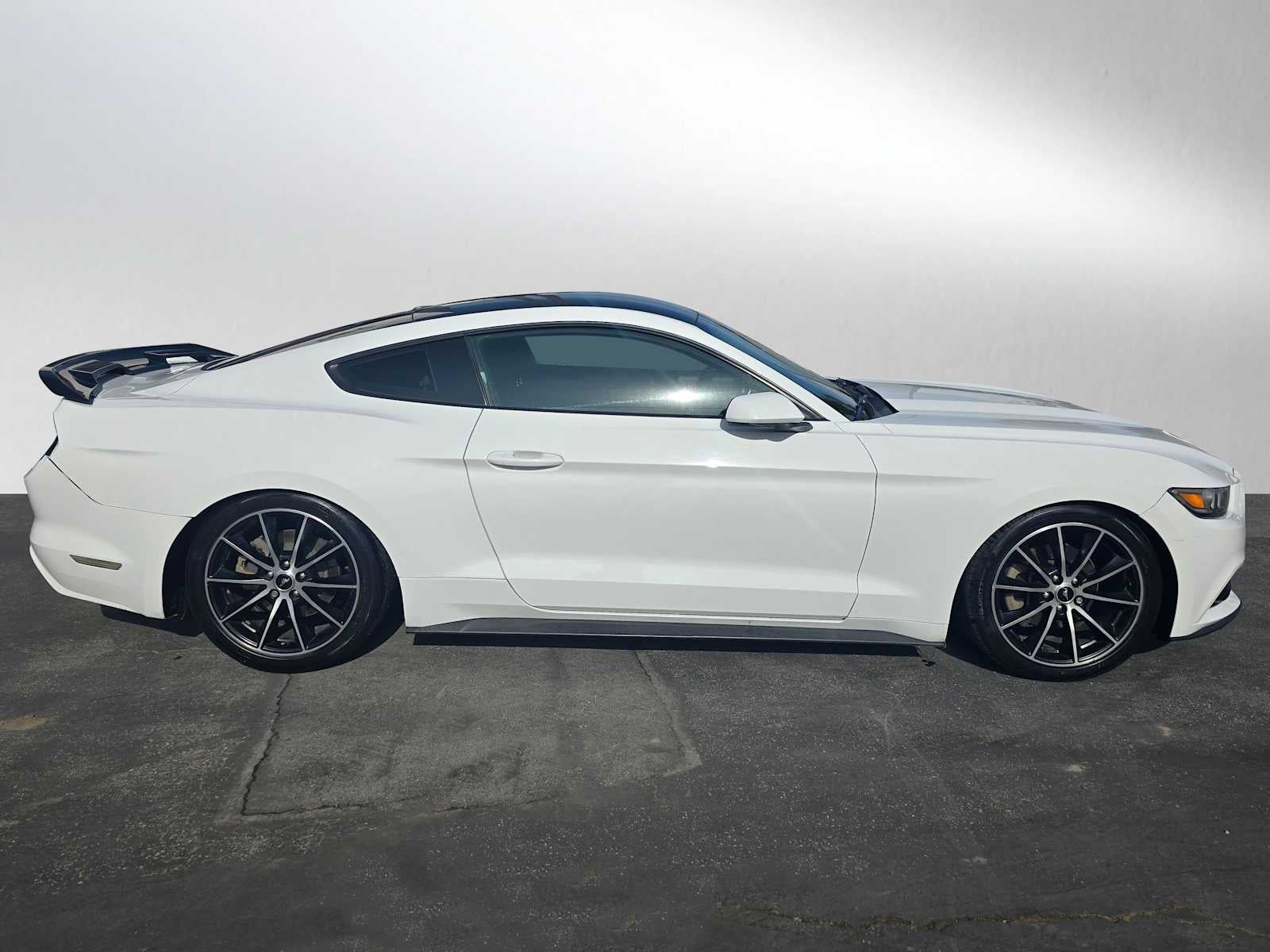 2017 Ford Mustang EcoBoost