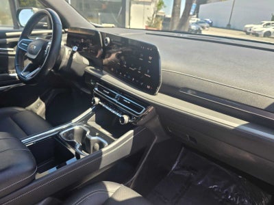2025 Chevrolet Traverse FWD LT
