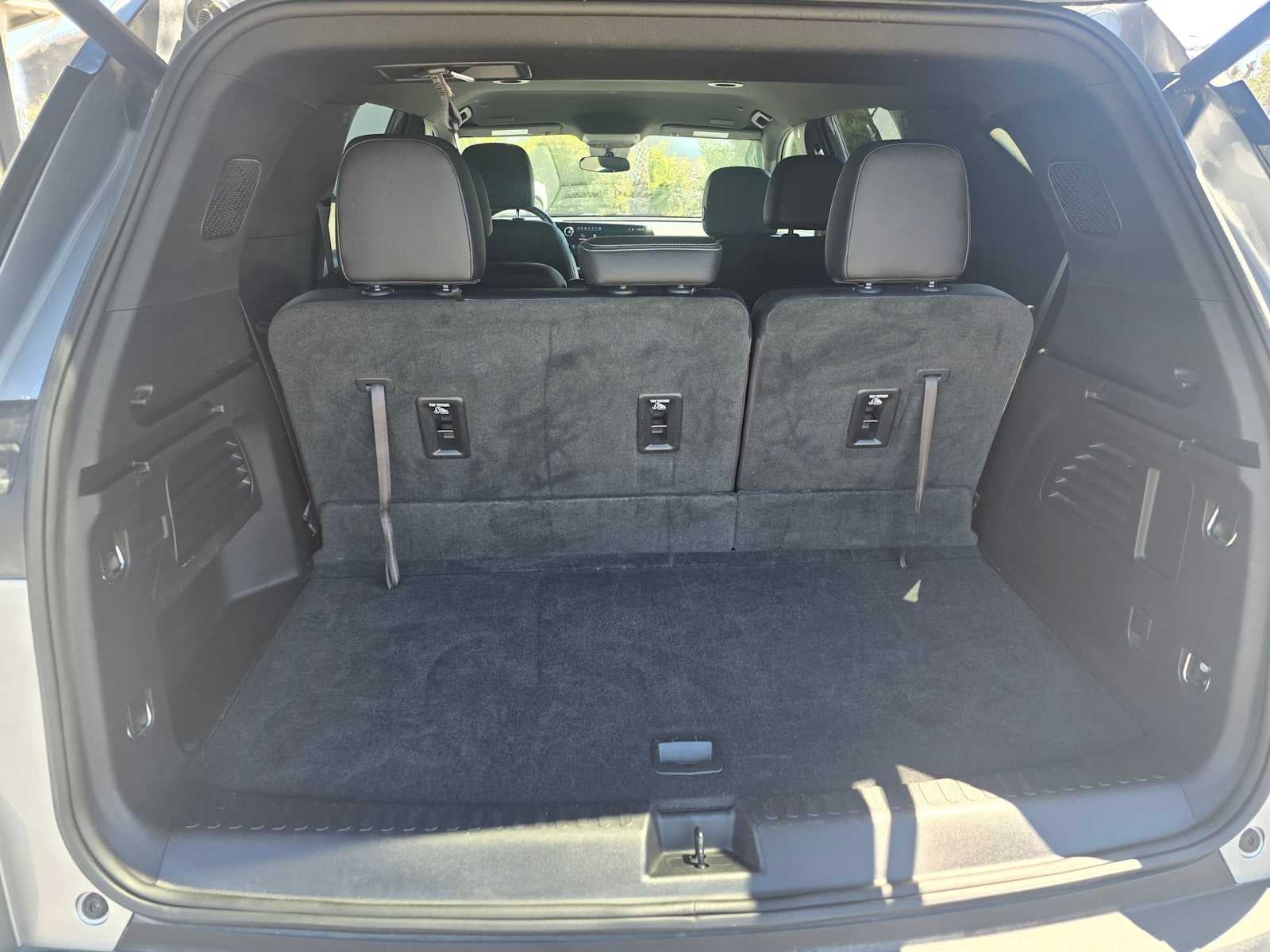 2025 Chevrolet Traverse FWD LT
