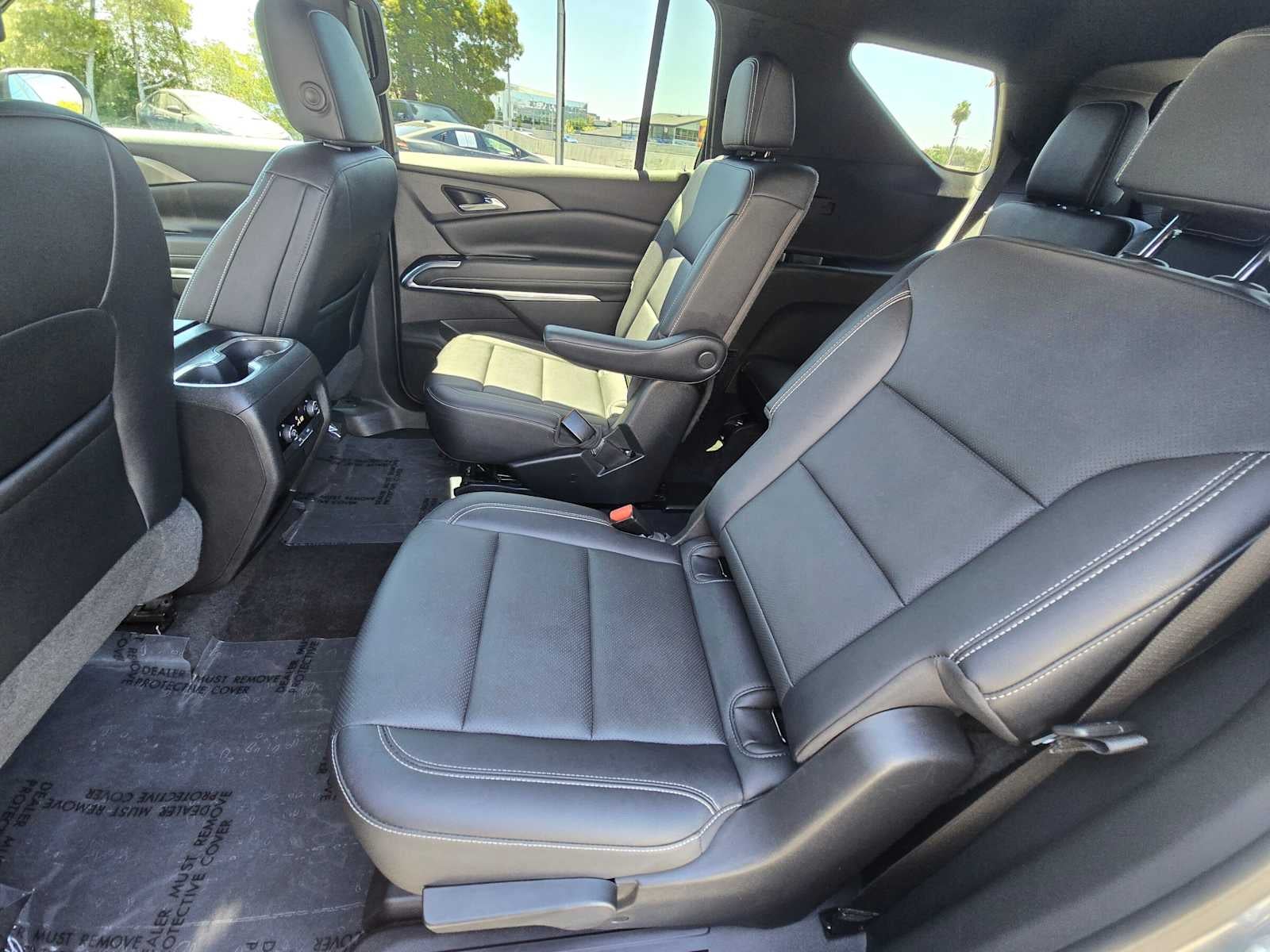 2025 Chevrolet Traverse FWD LT