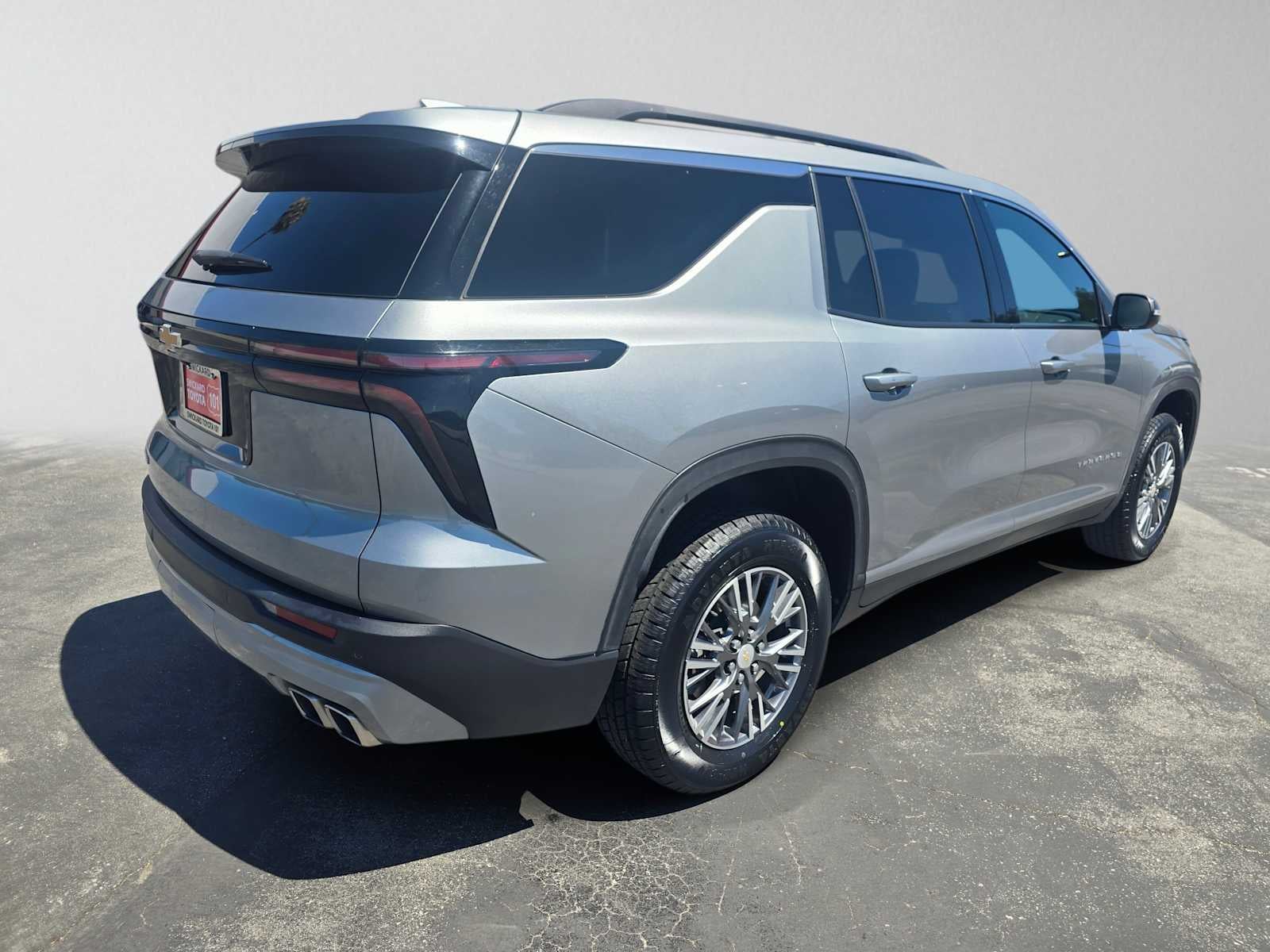2025 Chevrolet Traverse FWD LT