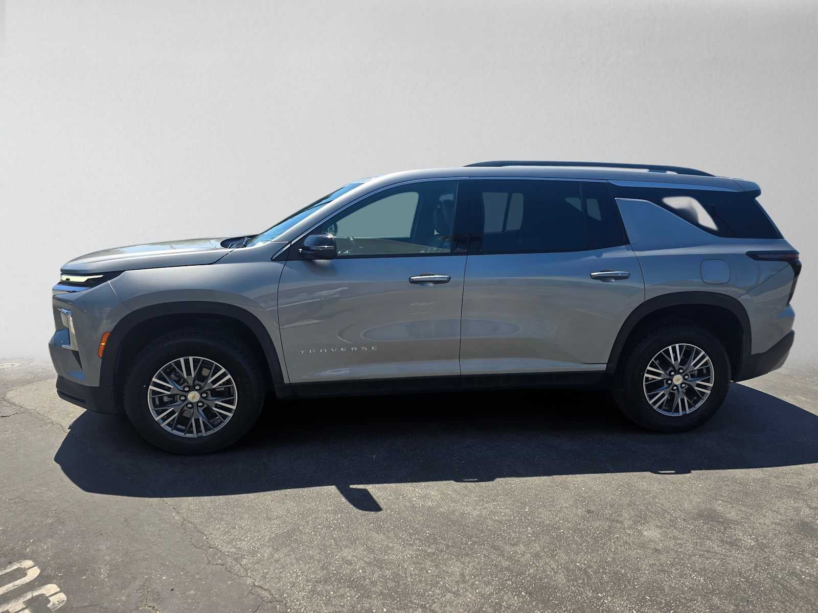 2025 Chevrolet Traverse FWD LT