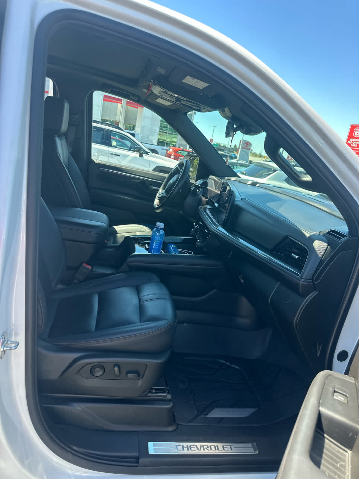 2025 Chevrolet Tahoe RST
