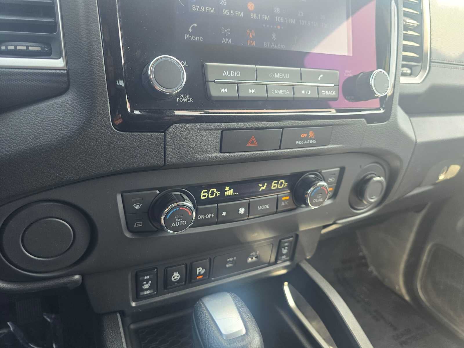 2023 Nissan Frontier SV
