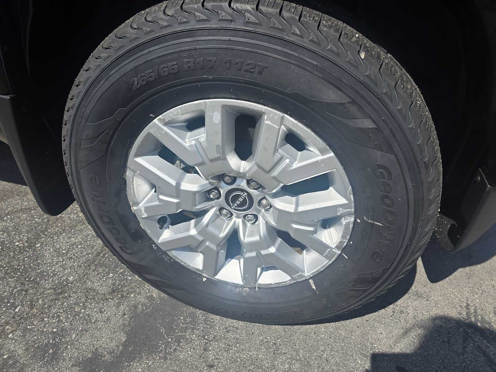 2023 Nissan Frontier SV