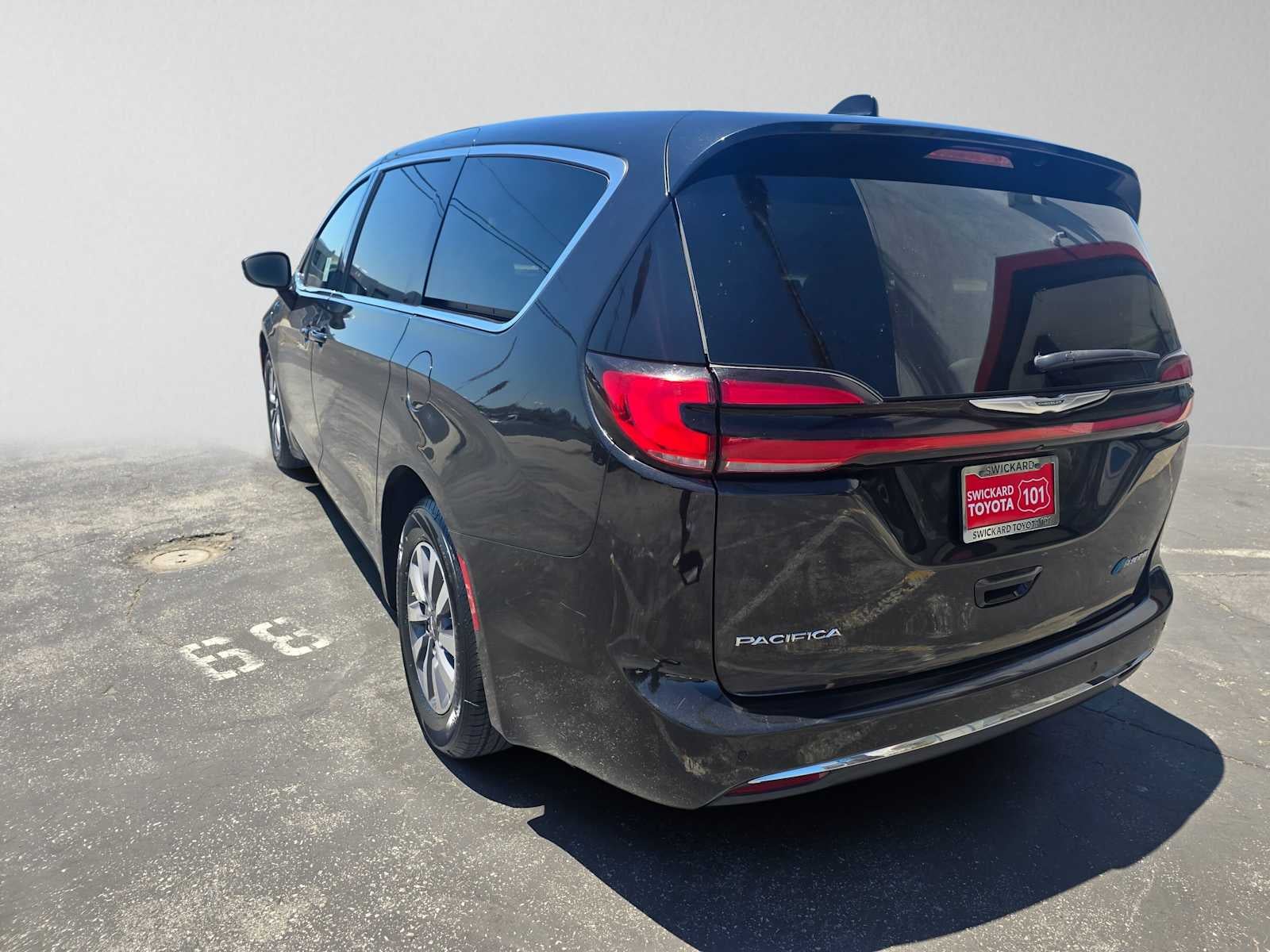 2023 Chrysler Pacifica Hybrid Touring L