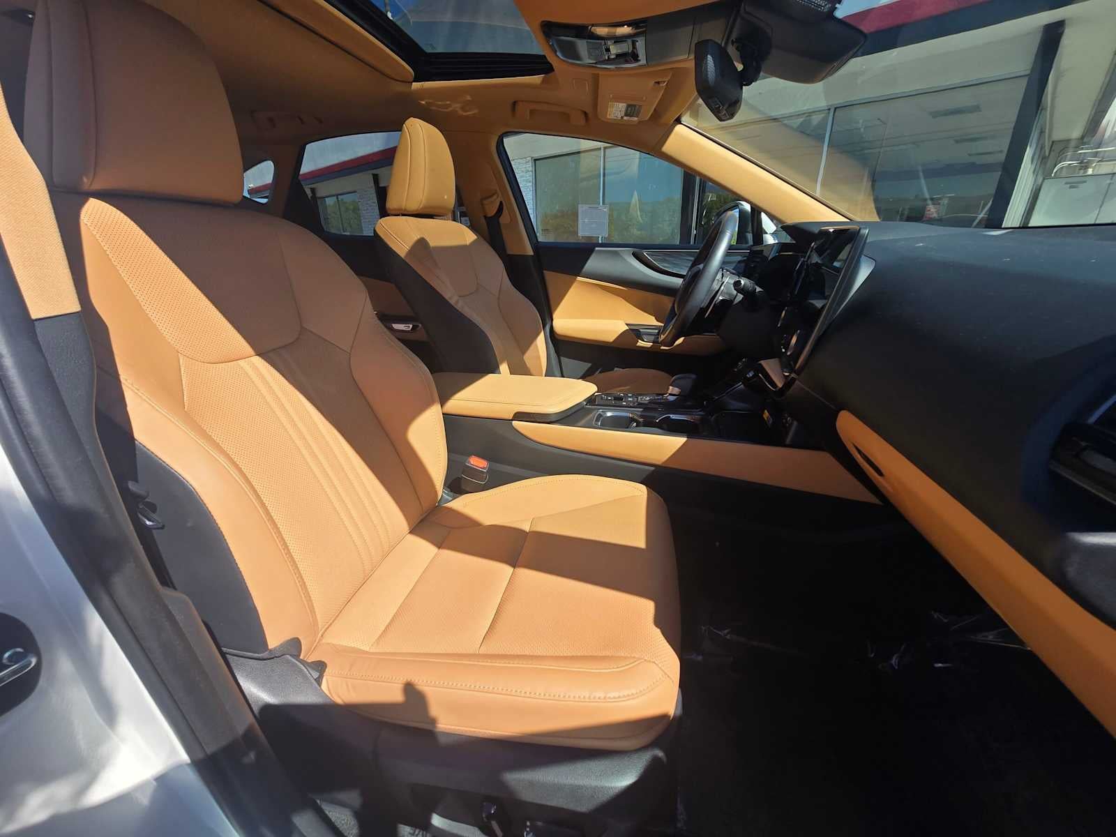 2025 Lexus NX 350h Premium