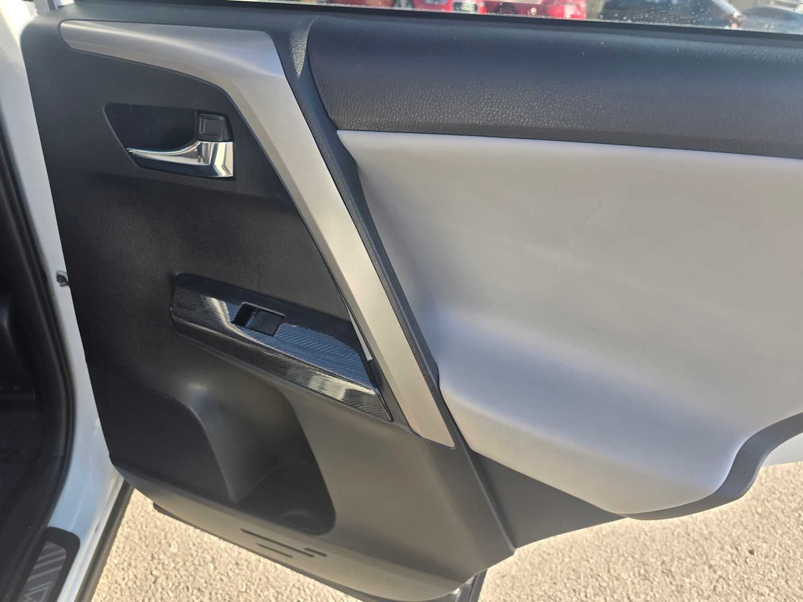 2018 Toyota RAV4 Adventure