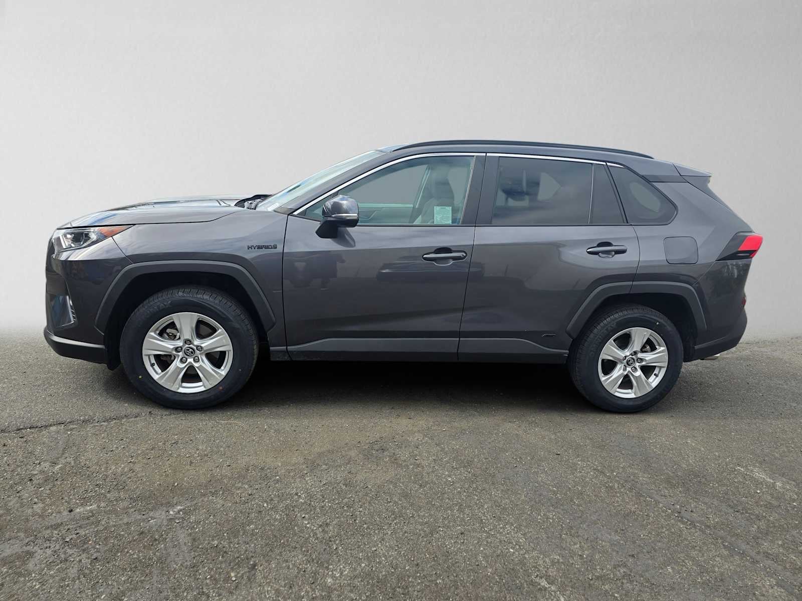 2020 Toyota RAV4 Hybrid XLE