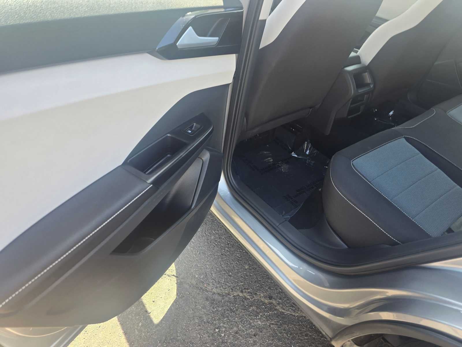 2025 Volkswagen Taos S