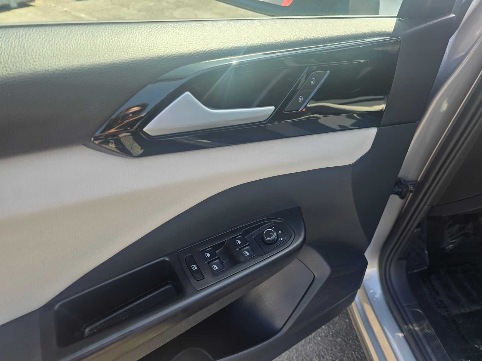 2025 Volkswagen Taos S