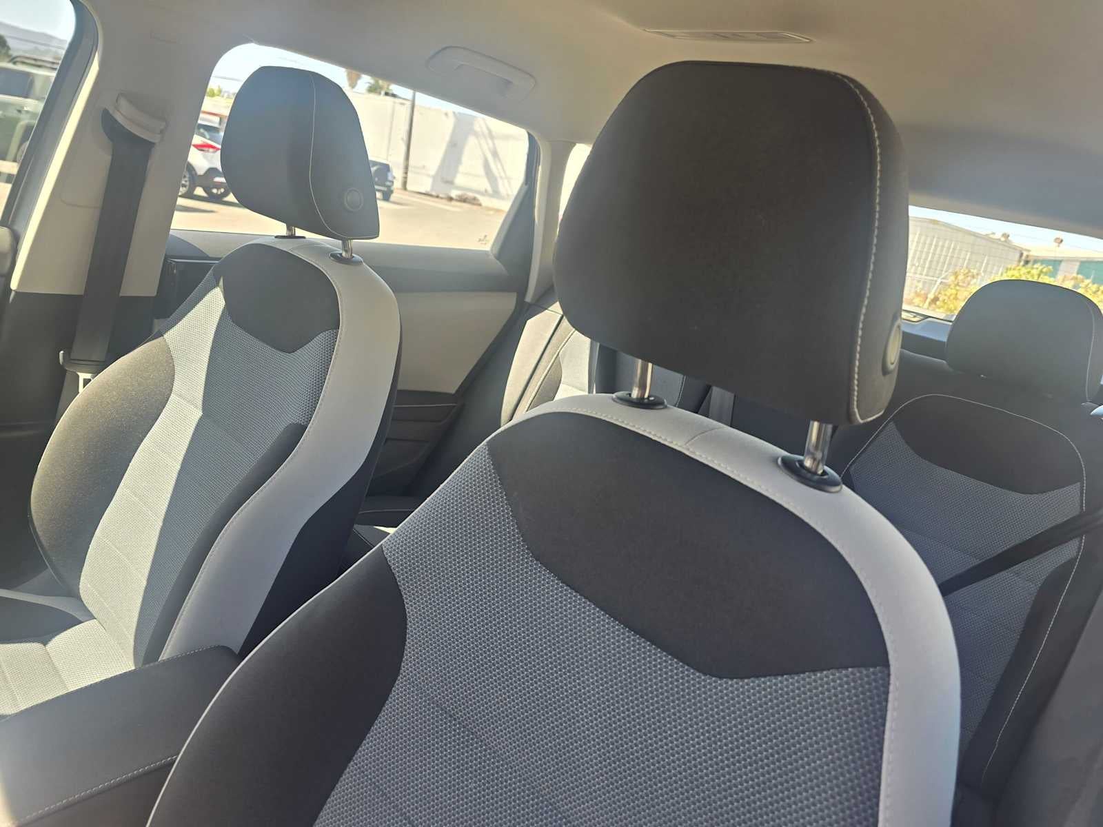 2025 Volkswagen Taos S