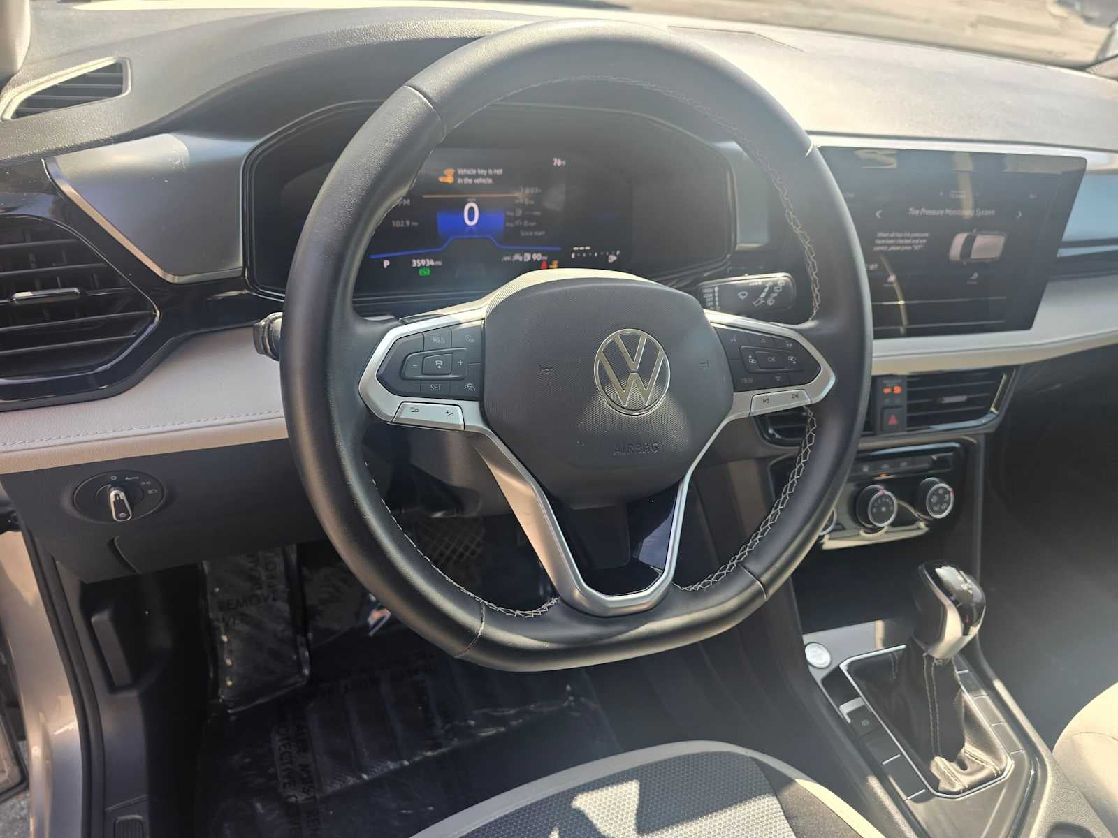 2025 Volkswagen Taos S