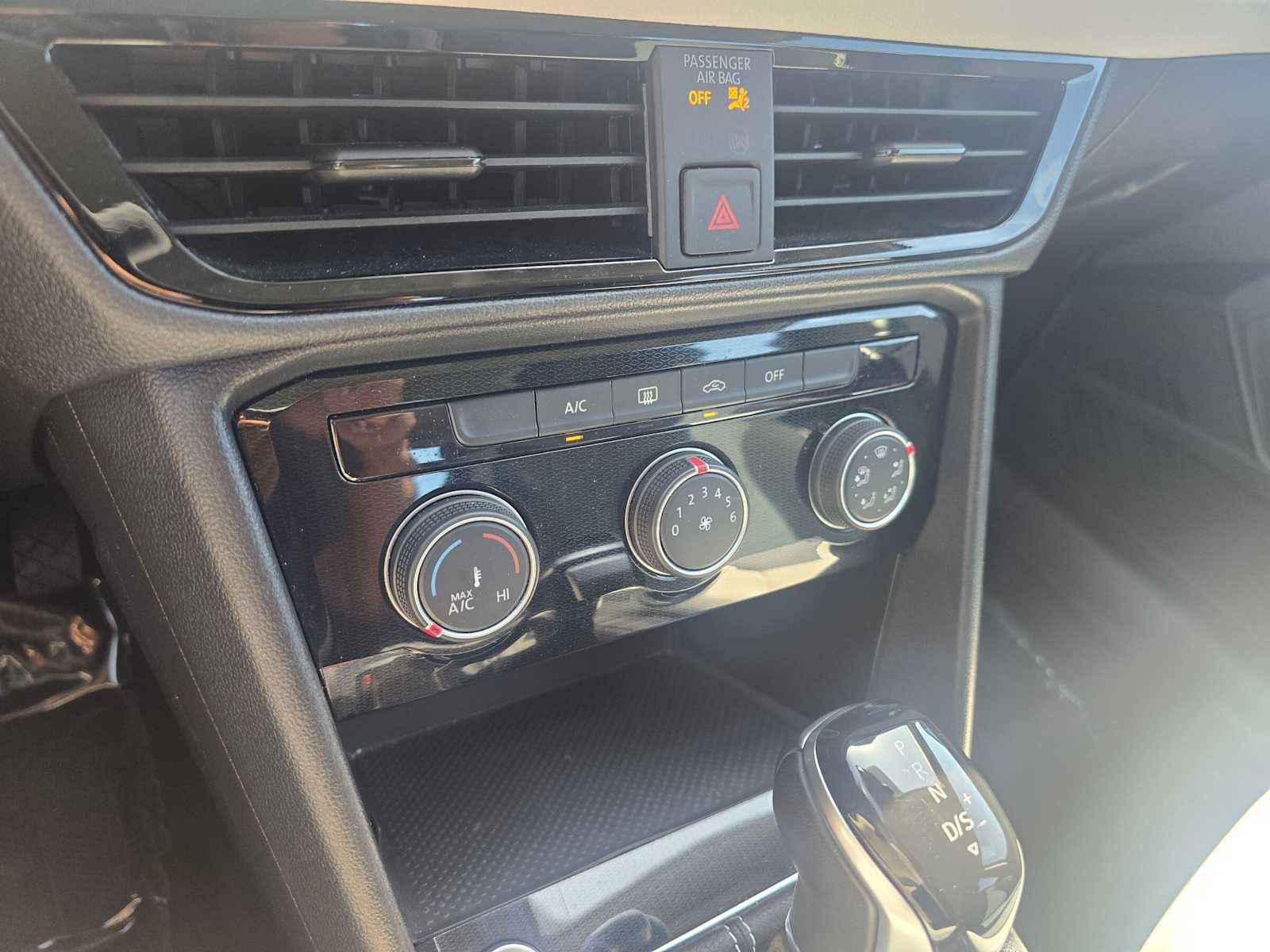 2025 Volkswagen Taos S