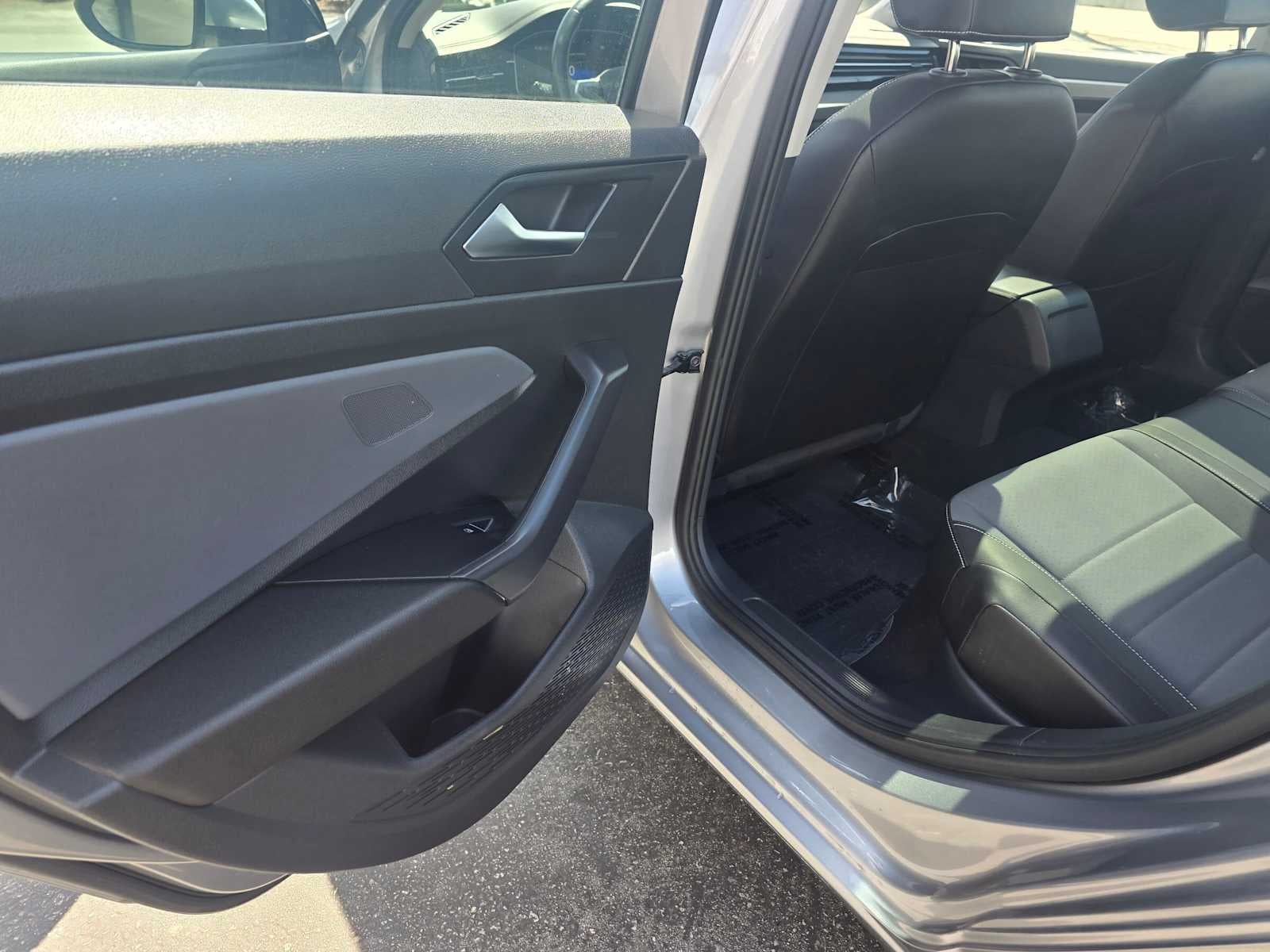 2025 Volkswagen Jetta SE