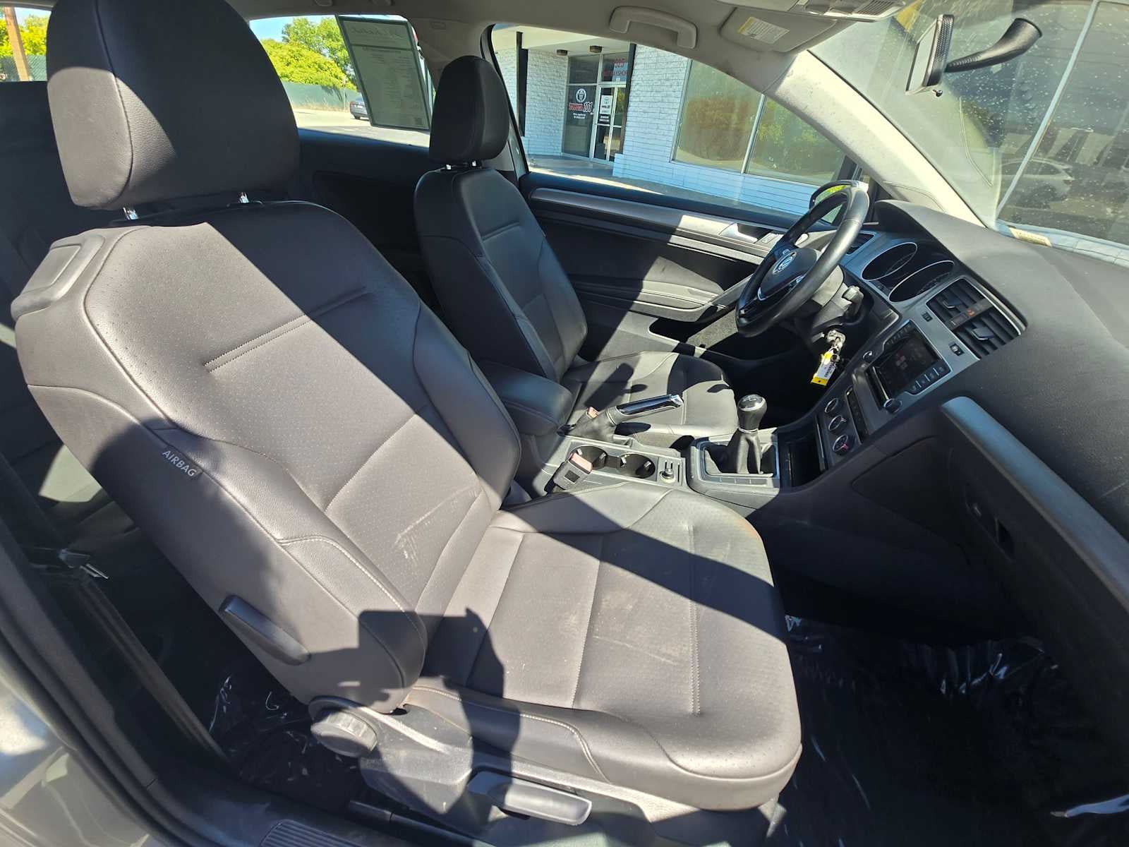 2015 Volkswagen Golf TSI S