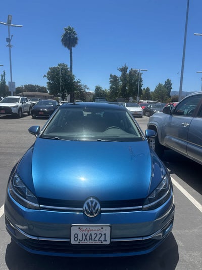 2019 Volkswagen Golf SE