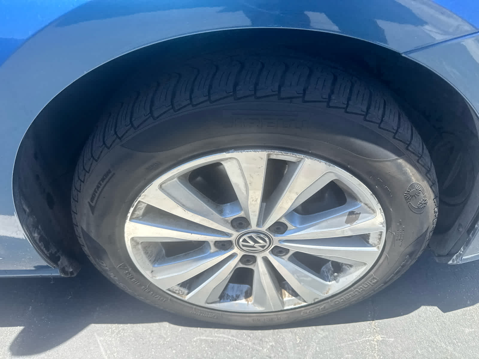 2019 Volkswagen Golf SE