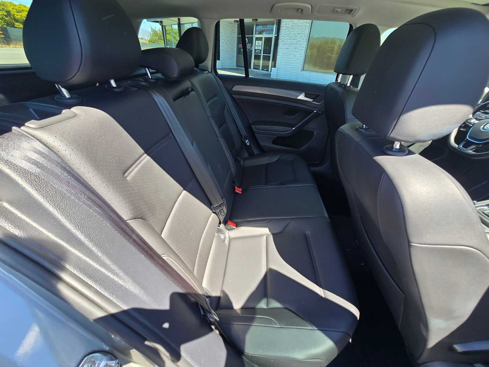 2019 Volkswagen Golf SportWagen S