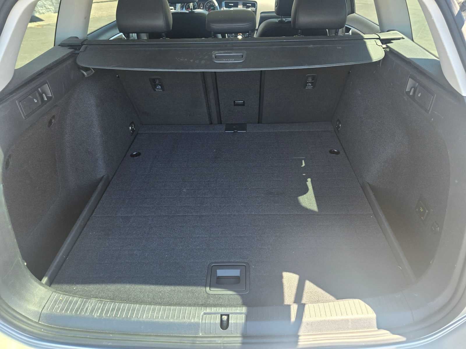 2019 Volkswagen Golf SportWagen S