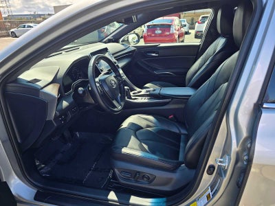 2021 Toyota Avalon Hybrid XLE