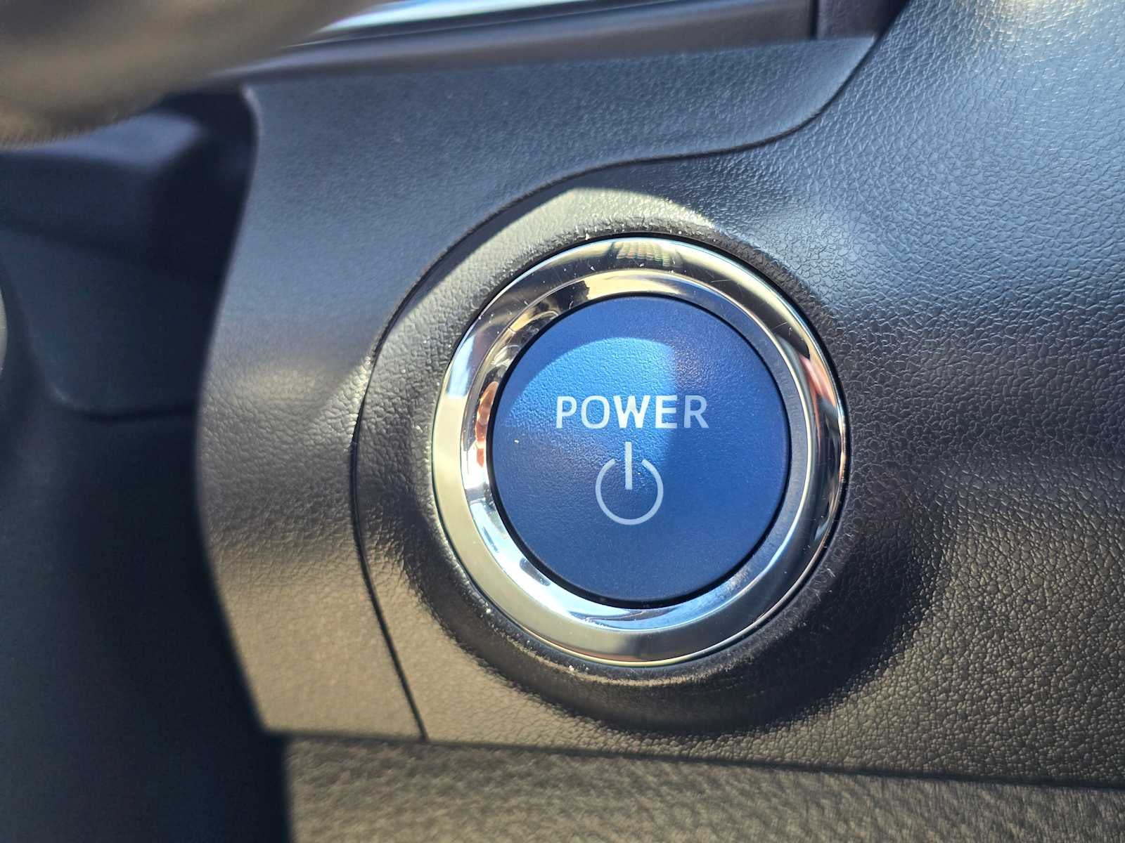 2021 Toyota Avalon Hybrid XLE