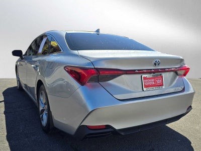 2021 Toyota Avalon Hybrid XLE