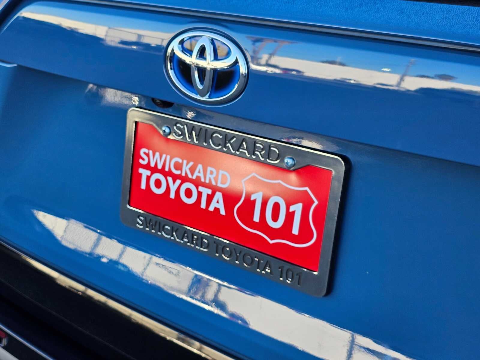 2023 Toyota RAV4 Hybrid SE