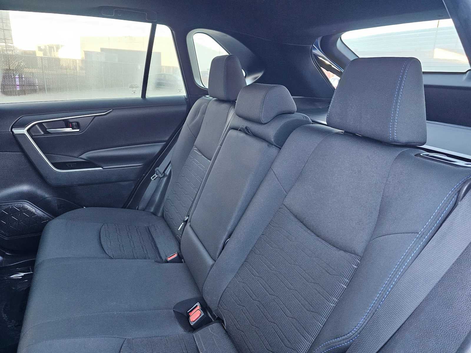 2023 Toyota RAV4 Hybrid SE