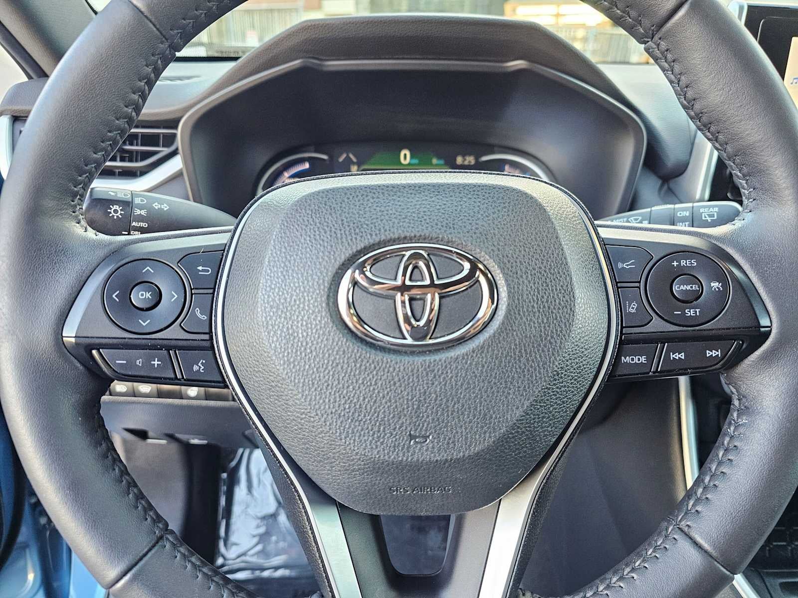 2023 Toyota RAV4 Hybrid SE
