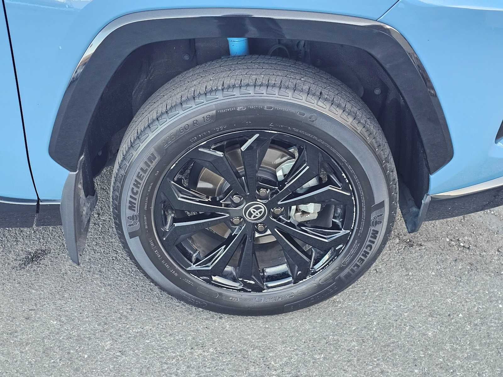 2023 Toyota RAV4 Hybrid SE