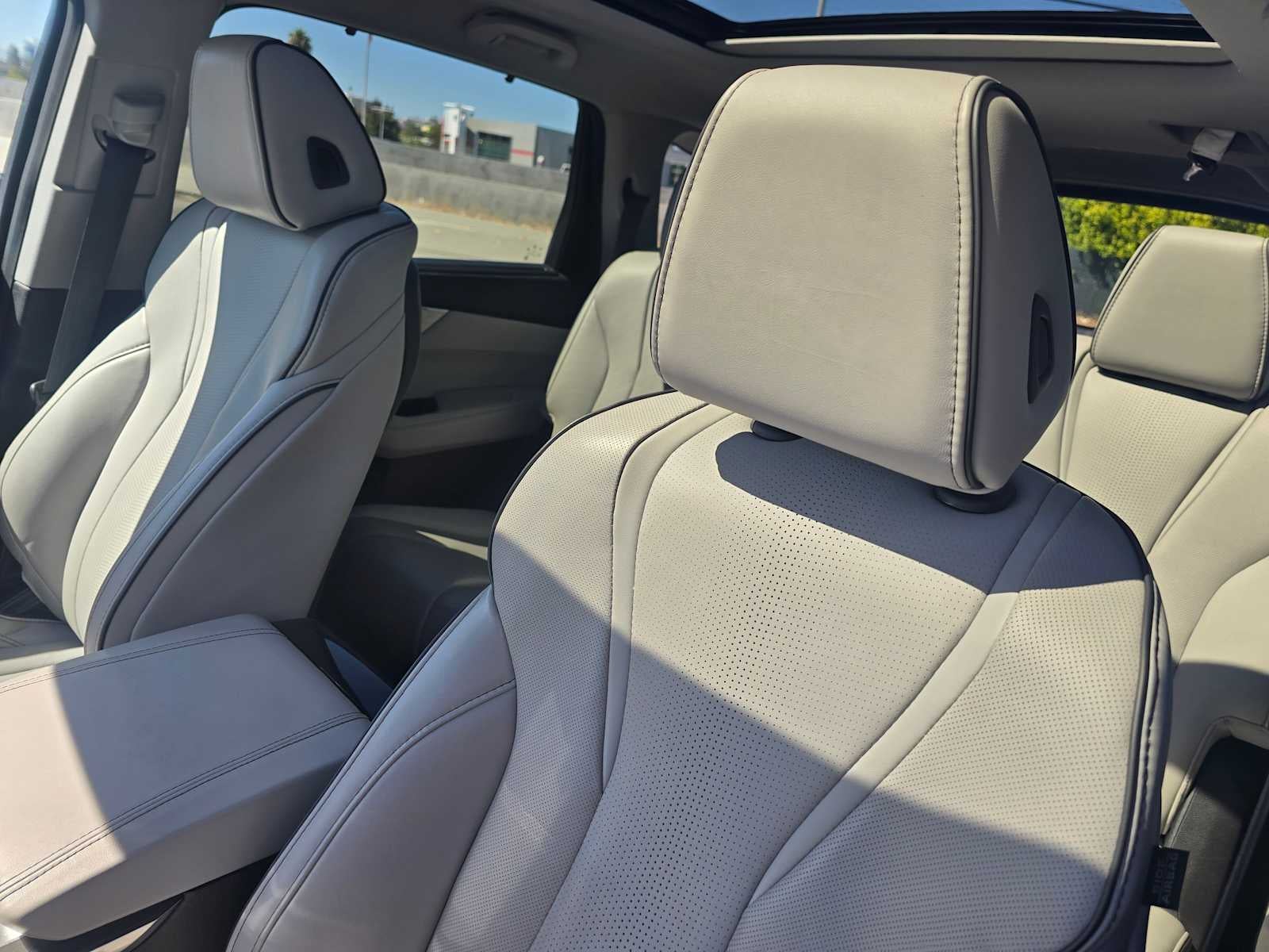 2023 Acura MDX w/Advance Package