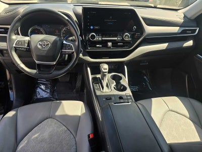 2023 Toyota Highlander Hybrid Bronze Edition
