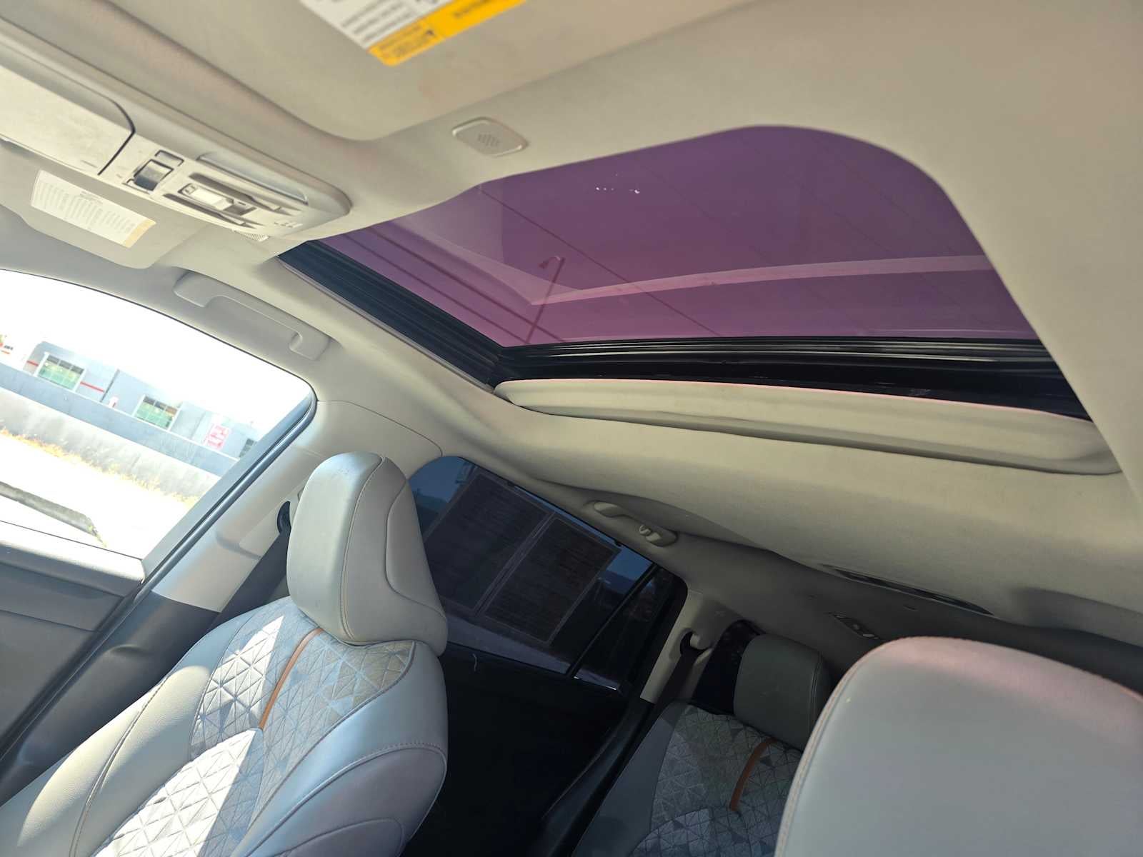 2023 Toyota Highlander Hybrid Bronze Edition