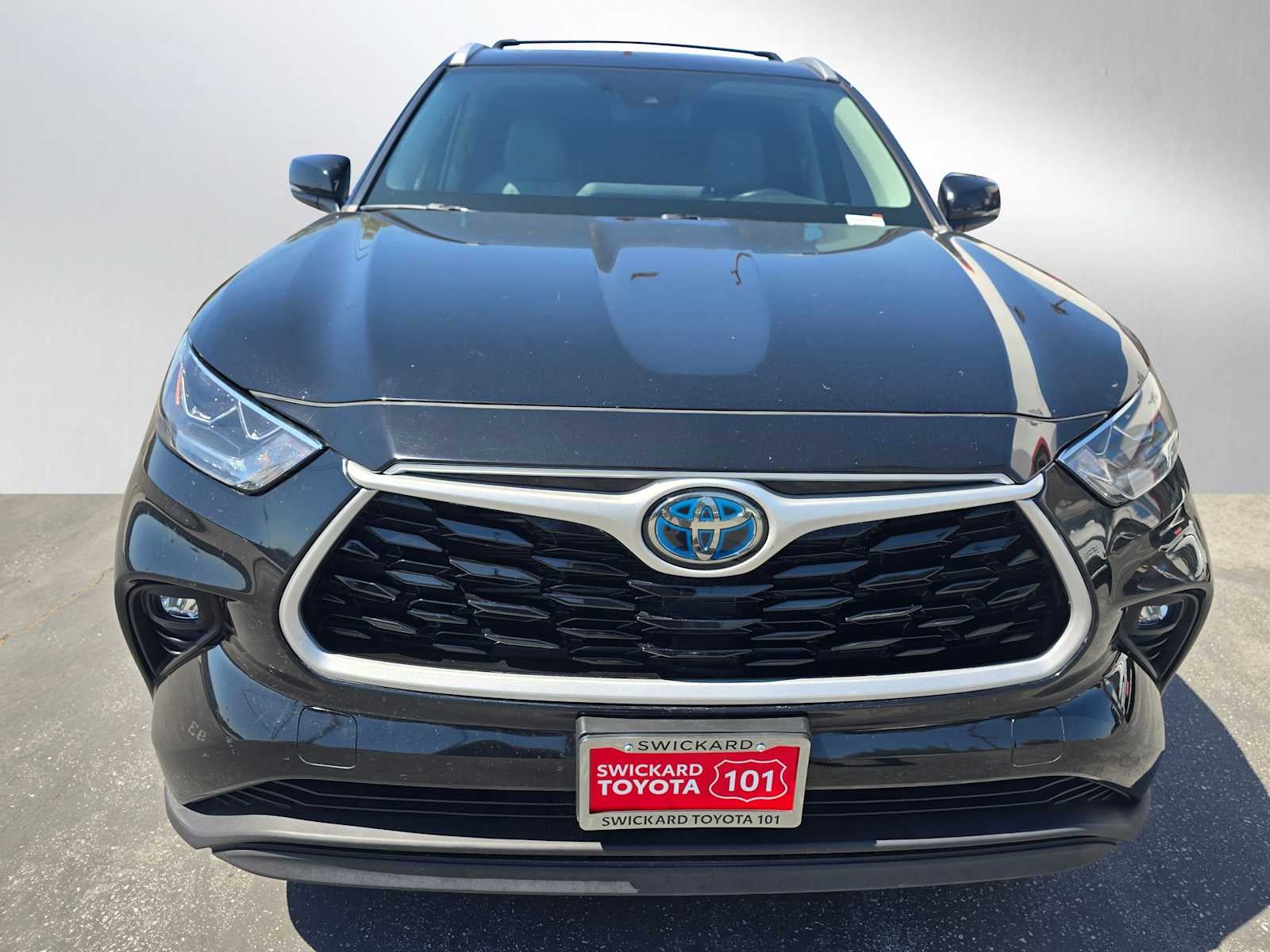 2023 Toyota Highlander Hybrid Bronze Edition