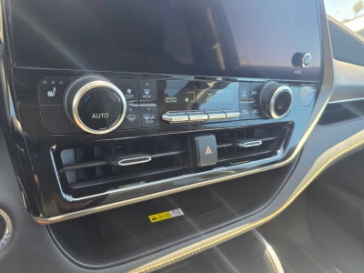 2023 Toyota Highlander Hybrid Bronze Edition