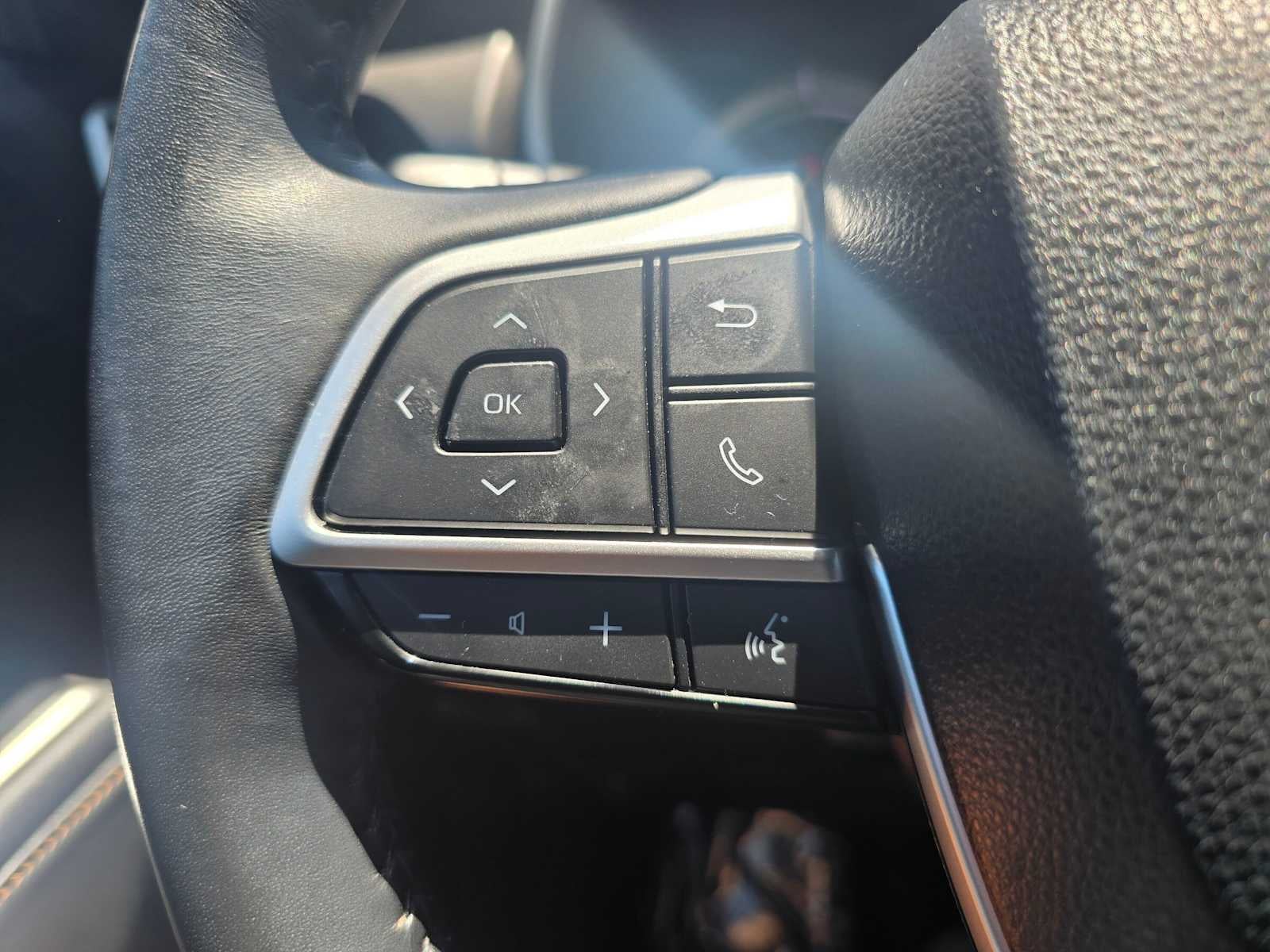 2023 Toyota Highlander Hybrid Bronze Edition