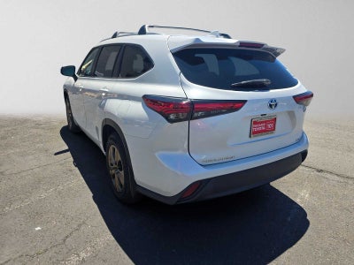 2023 Toyota Highlander Hybrid Bronze Edition