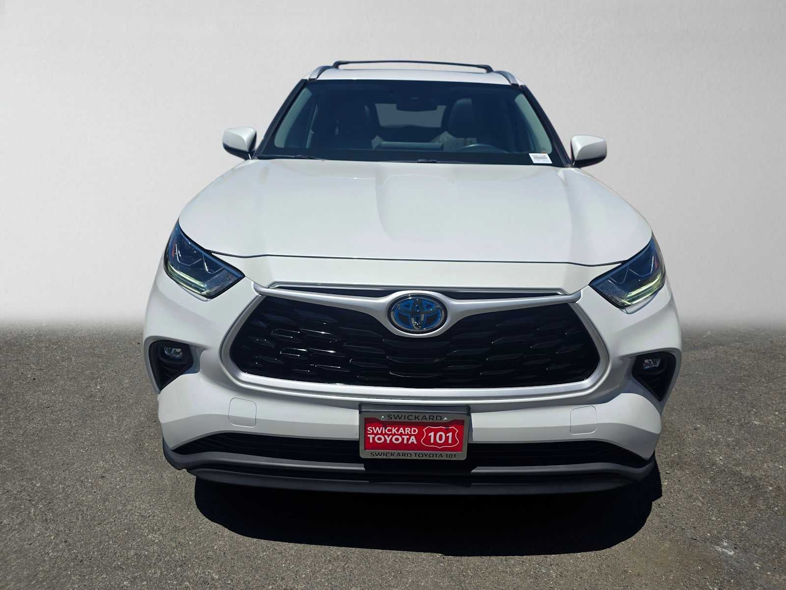 2023 Toyota Highlander Hybrid Bronze Edition