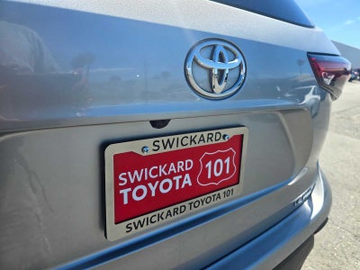 2022 Toyota Highlander LE