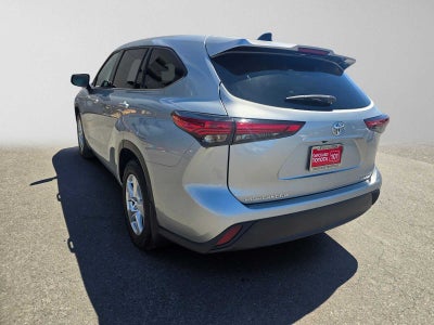 2022 Toyota Highlander LE