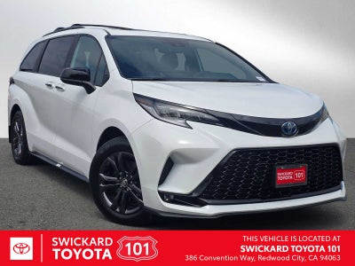 2025 Toyota Sienna XSE