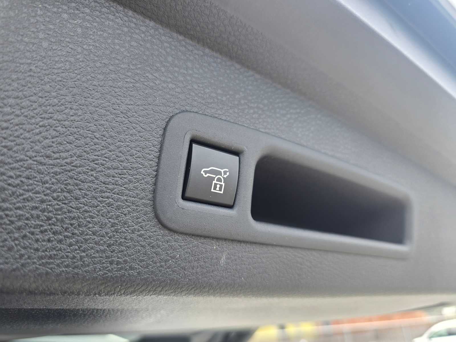2025 Toyota Sienna XSE
