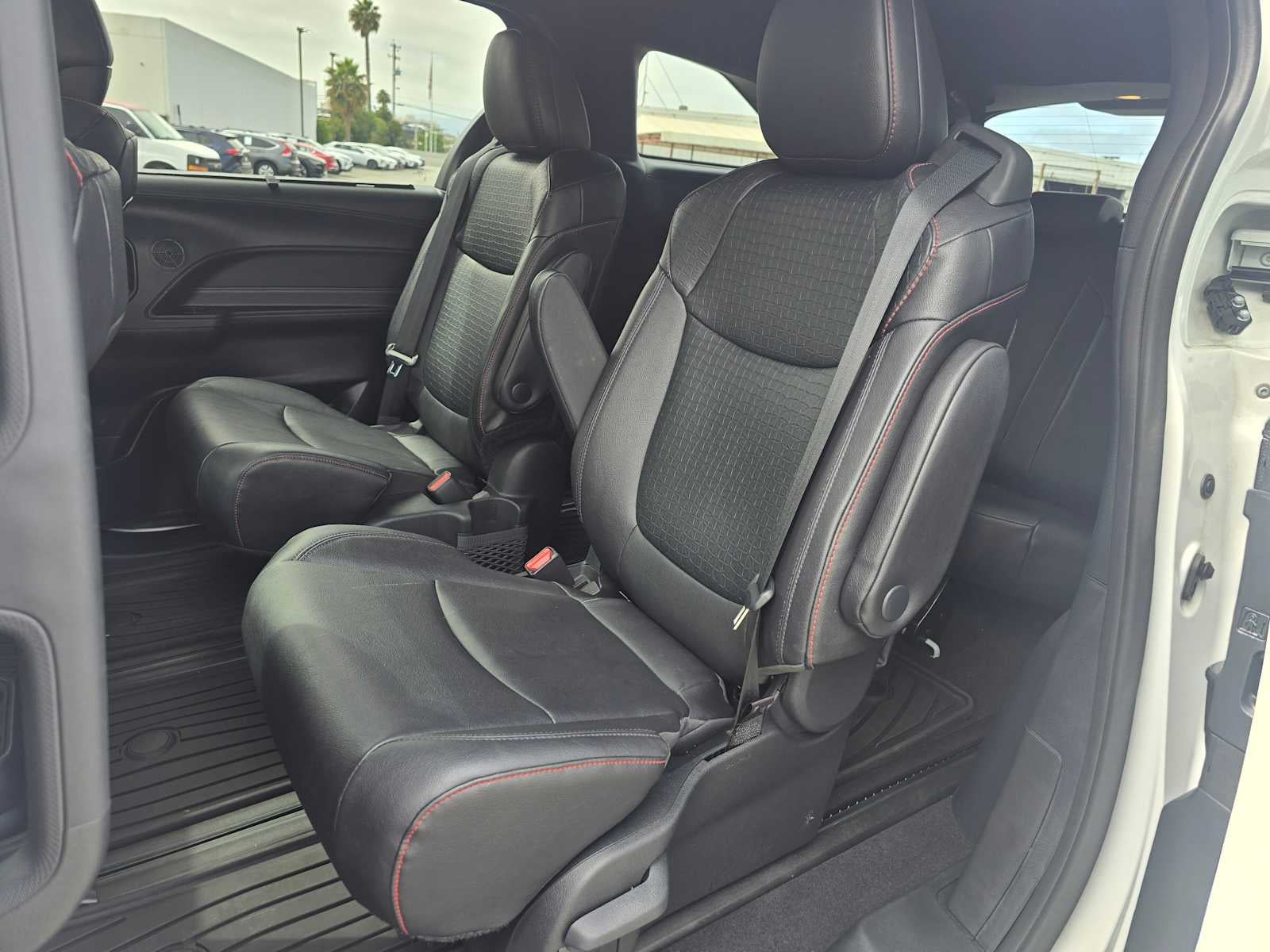2025 Toyota Sienna XSE
