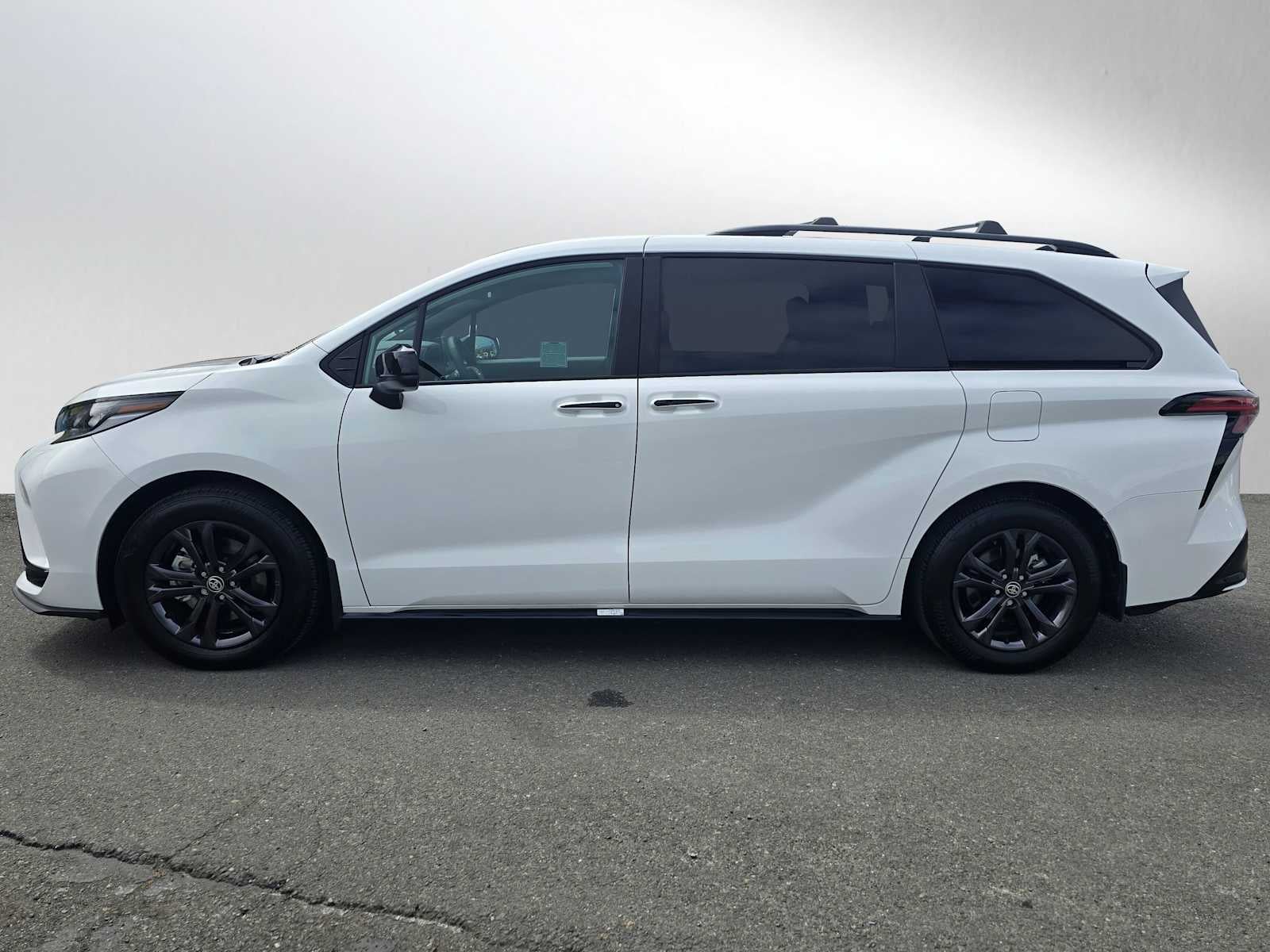 2025 Toyota Sienna XSE