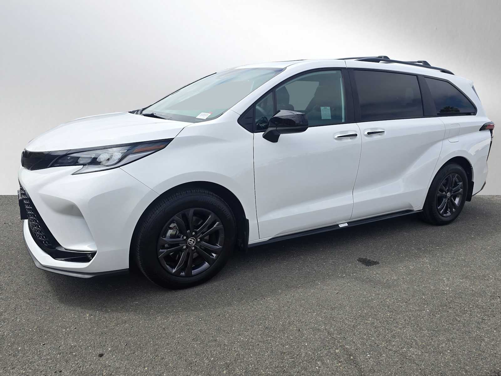 2025 Toyota Sienna XSE