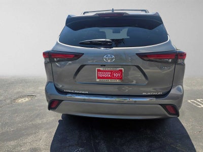 2026 Toyota Highlander Hybrid Platinum