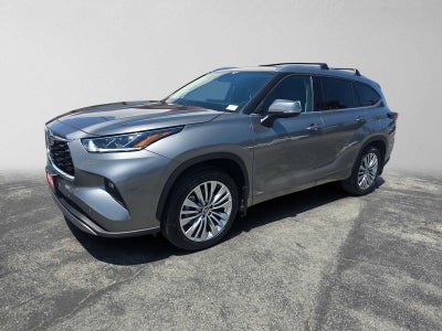 2026 Toyota Highlander Hybrid Platinum