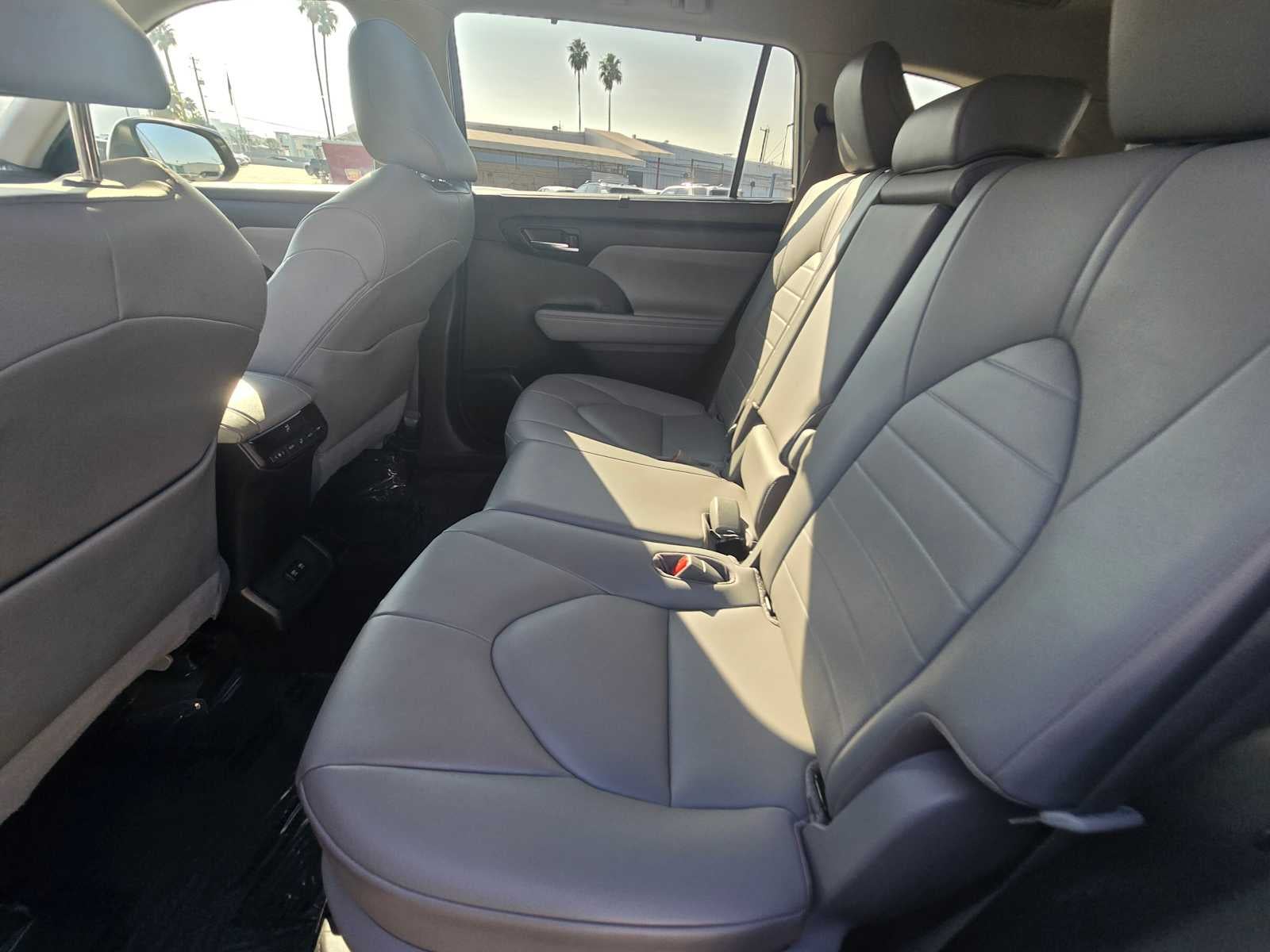 2020 Toyota Highlander Hybrid XLE